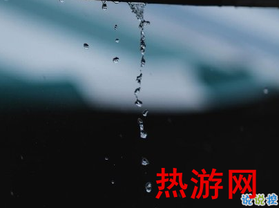 下雨天浪漫文案 雨天浪漫唯美说说带图片8