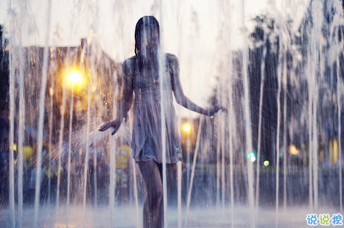 经典正能量朋友圈说说带图片 2018别人必评的经典说说配图10