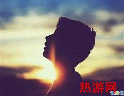 男生伤感说说大全痛哭流涕 男生真的受伤了的说说1