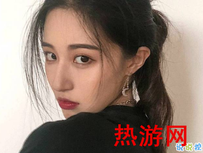 女生发朋友圈的句子 吸引人的女生个性说说1