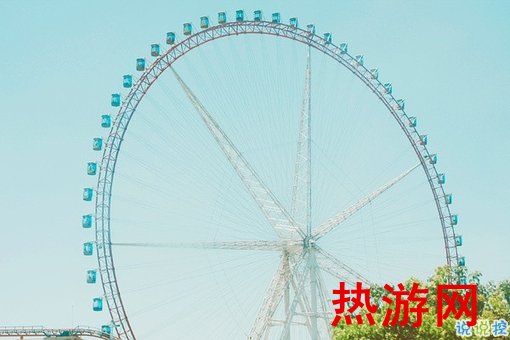 精选30句张爱玲经典语录 生命是一袭华美的袍爬满了蚤子2